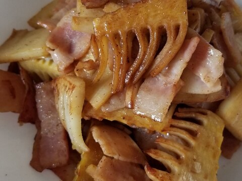 春の味❁✿タケノコとベーコンの焦がし醤油炒め